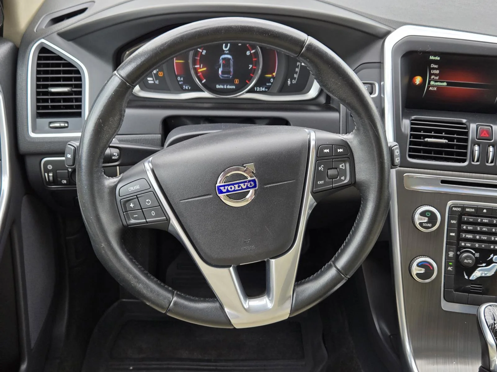 2016 Volvo XC60 Premier - Photo 35