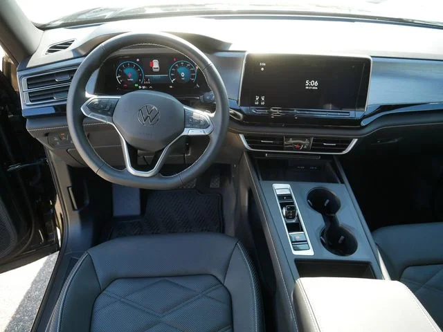 New 2026 Black Volkswagen 2.0T SE image 9