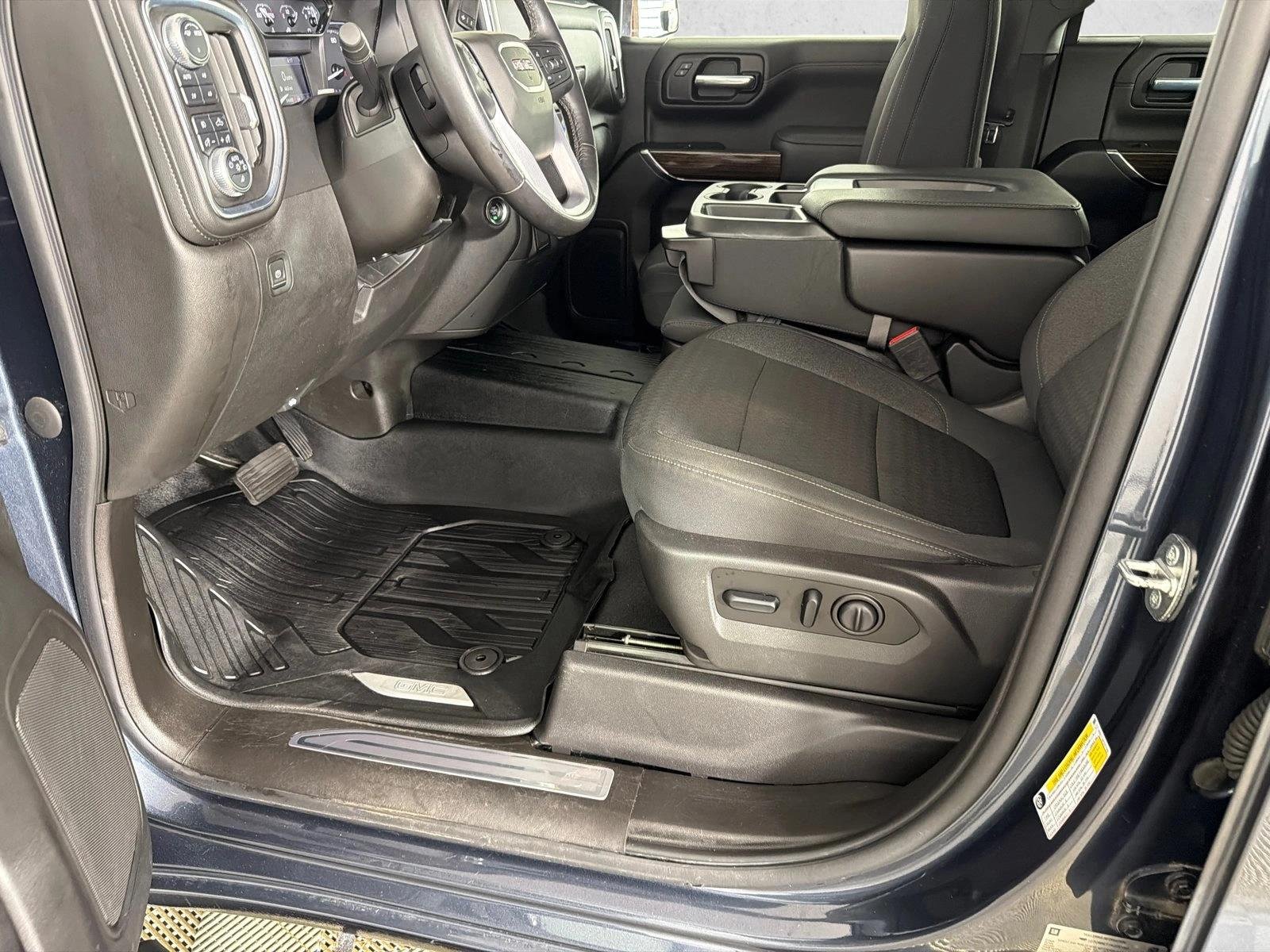 Used 2021 Dark Sky Metallic GMC SLE image 9