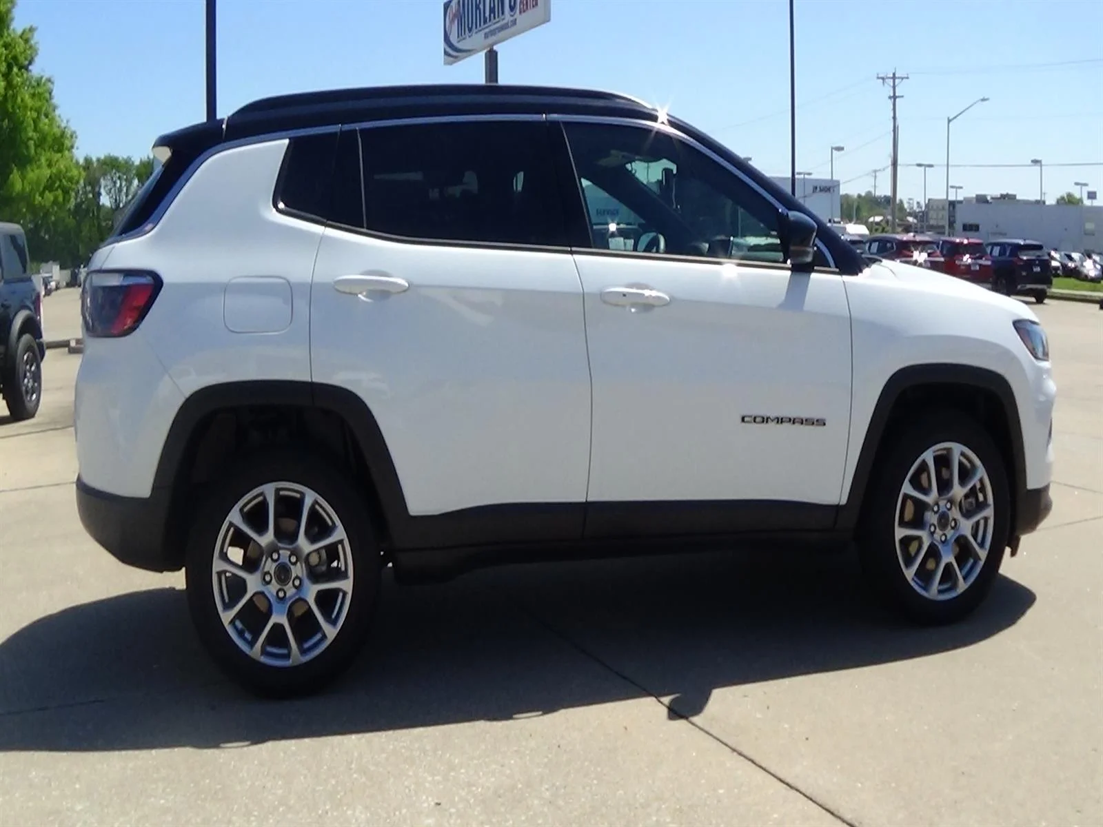Certified Used 2025 Hydro Blue Pearl Coat (pbj) Jeep Limited image 5
