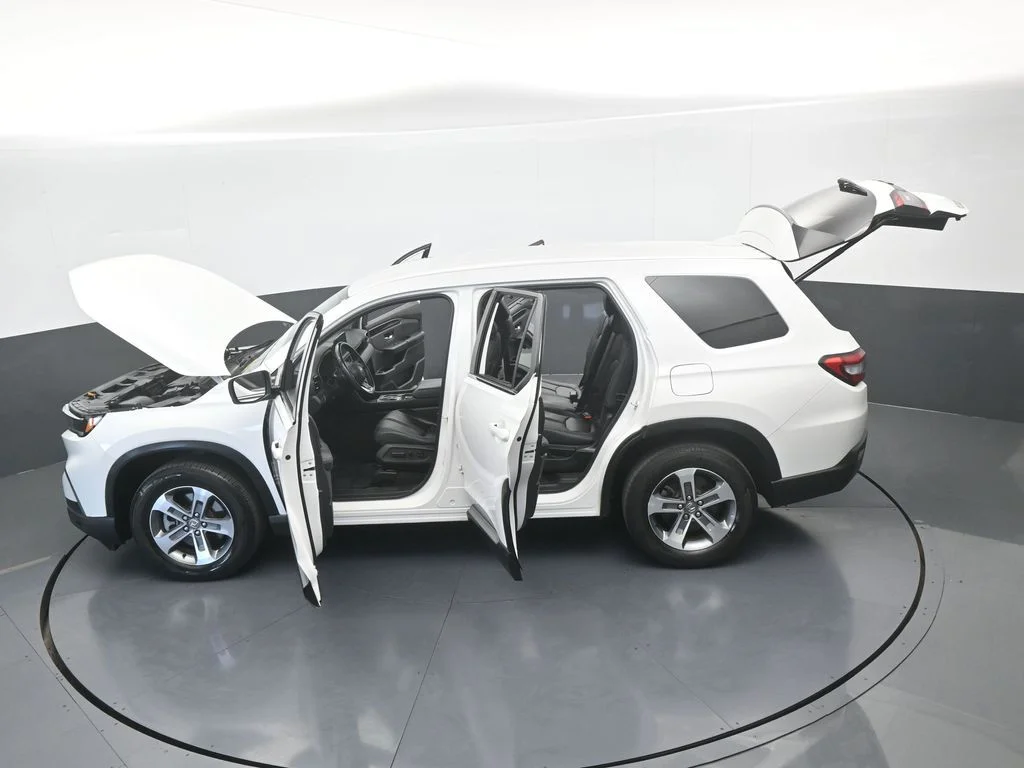 Used 2025 White Honda EX-L image 69