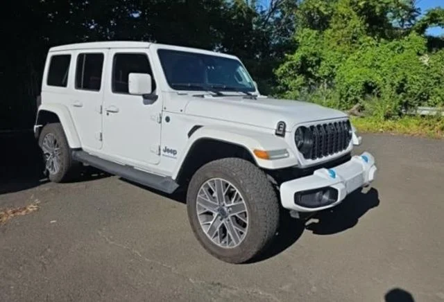 Used 2024 White Jeep High Altitude 4xe image 1