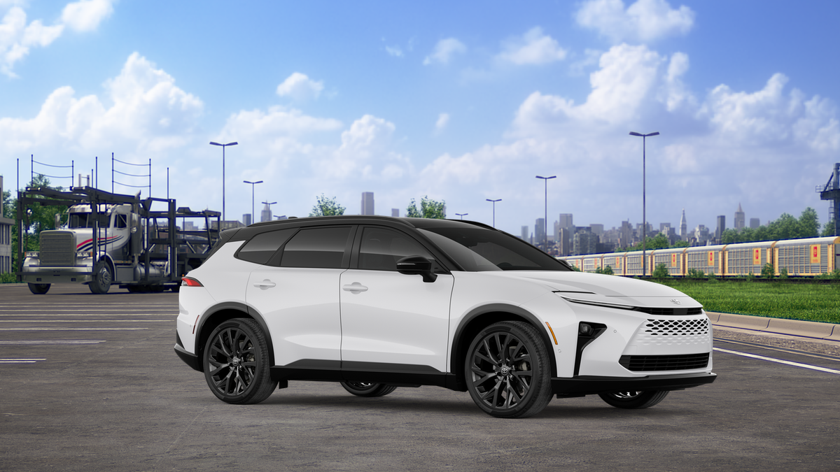 New 2026 Oxygen White with Black roof Toyota Limited image 22