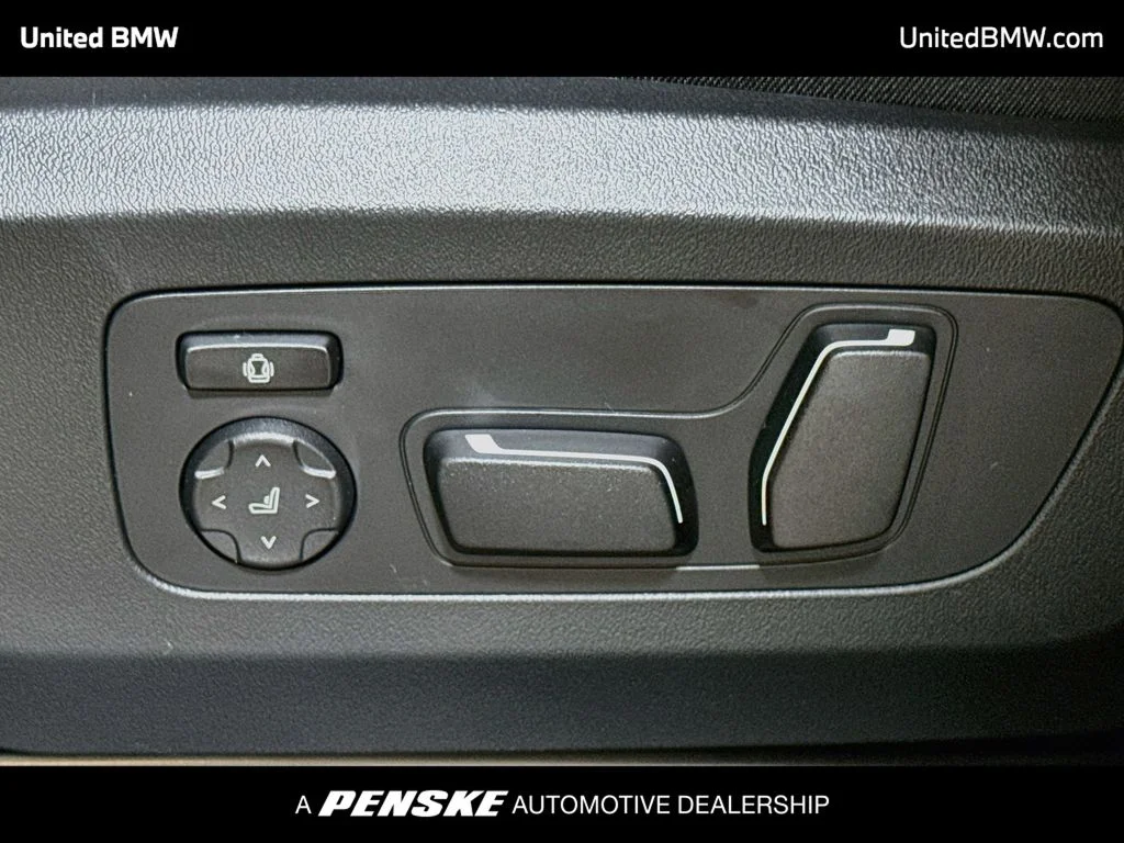 New 2026 Skyscraper Grey Metallic BMW 30 xDrive image 4