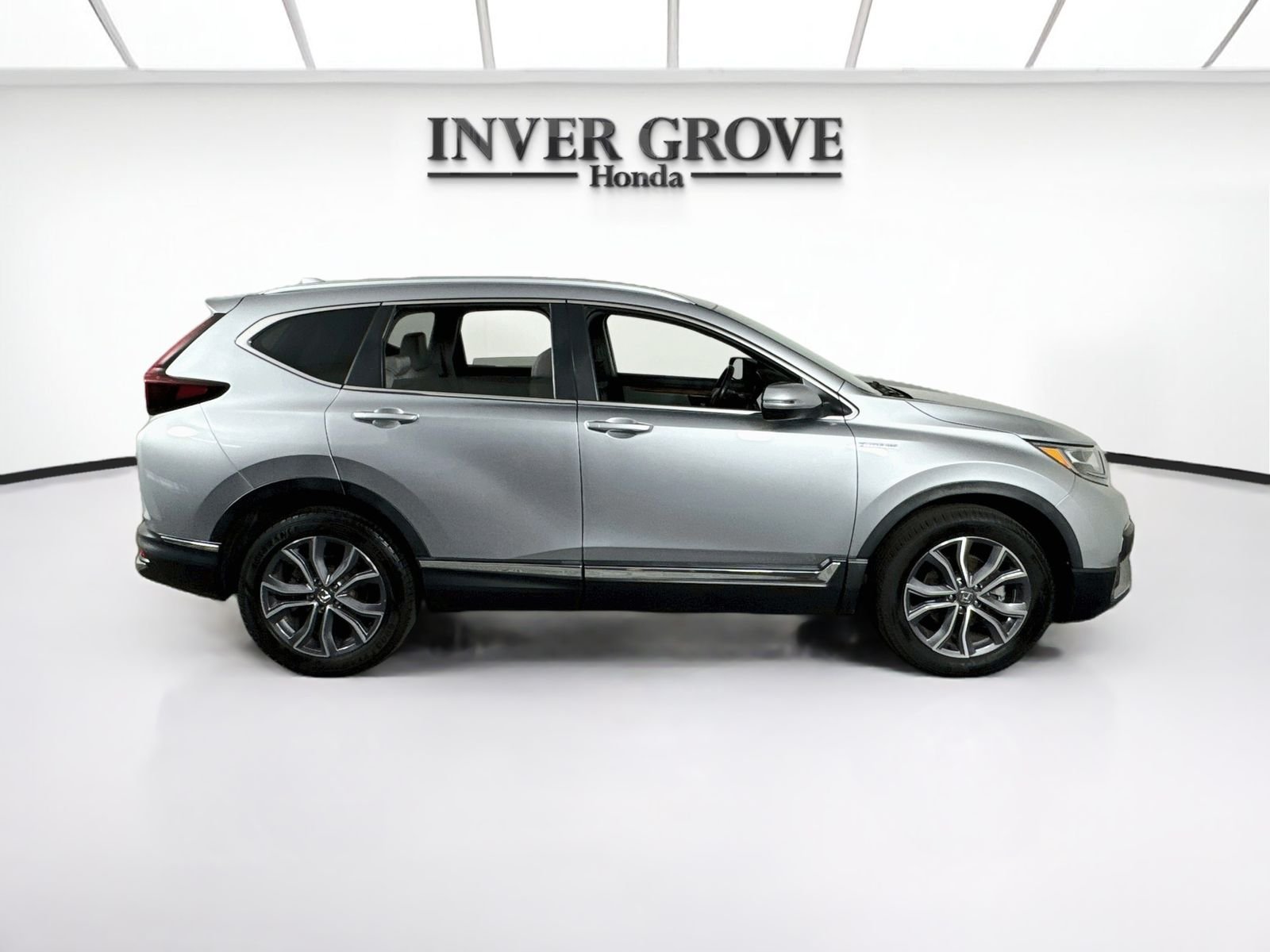 Used 2022 Lunar Silver Metallic Honda Touring image 4