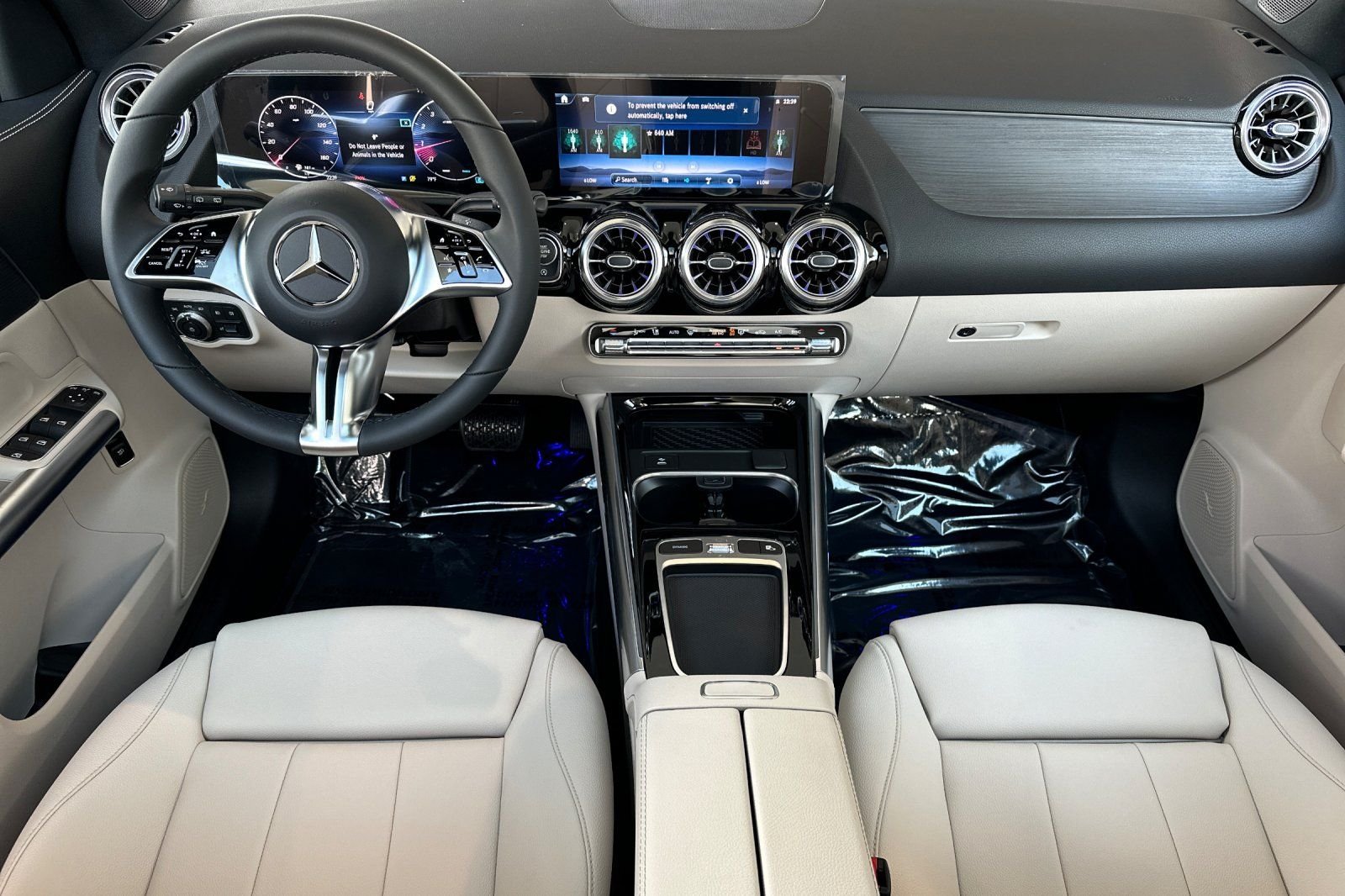 New 2026 Black Mercedes-Benz GLA 250 image 13