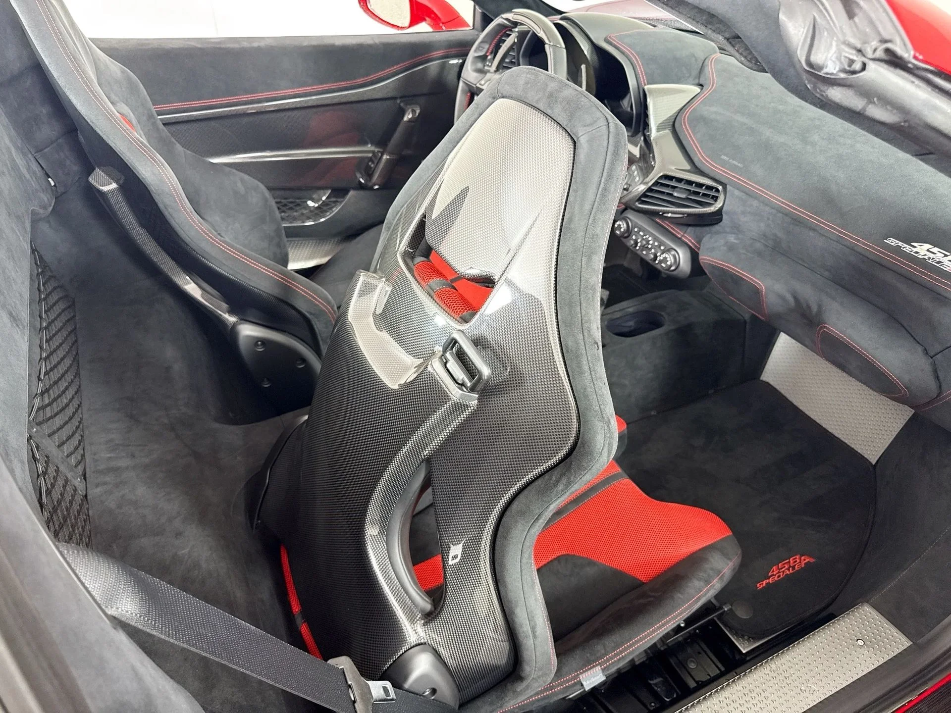 Certified Used 2015 Rosso Corsa Ferrari Base image 20
