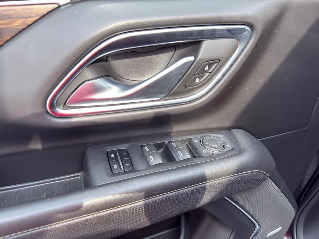 Used 2024 Black Chevrolet Premier image 28