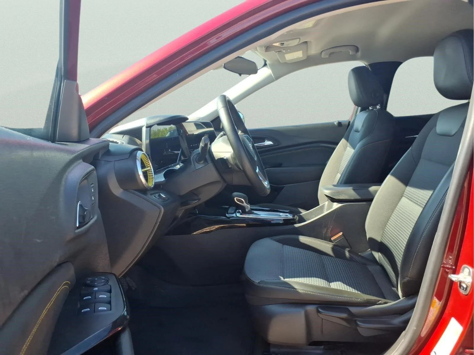 Used 2025 Crimson Metallic Chevrolet LT image 17