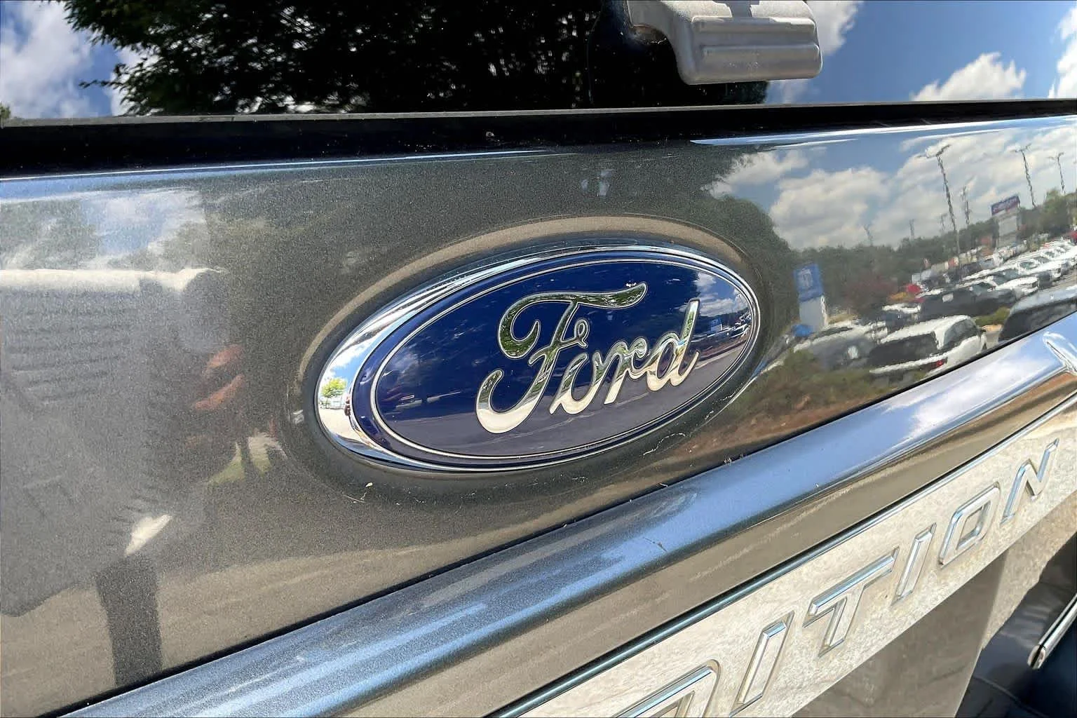 Used 2017 Magnetic Ford XLT image 31