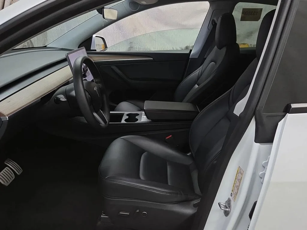 Used 2024 White Tesla Performance image 8