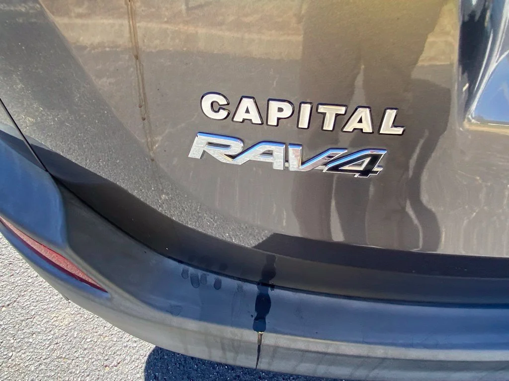 Used 2014 Gray Toyota XLE image 12