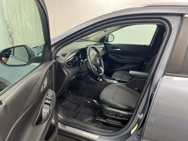 Used 2022 Gray Buick Select image 12