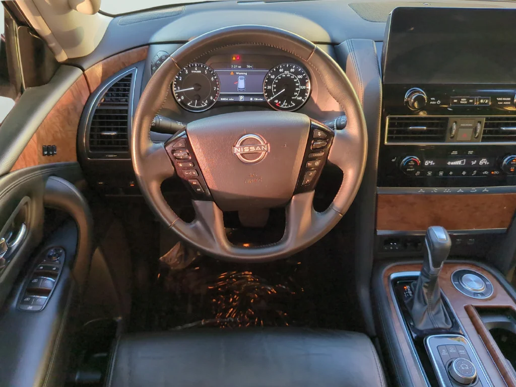Used 2022 White Nissan SL image 14