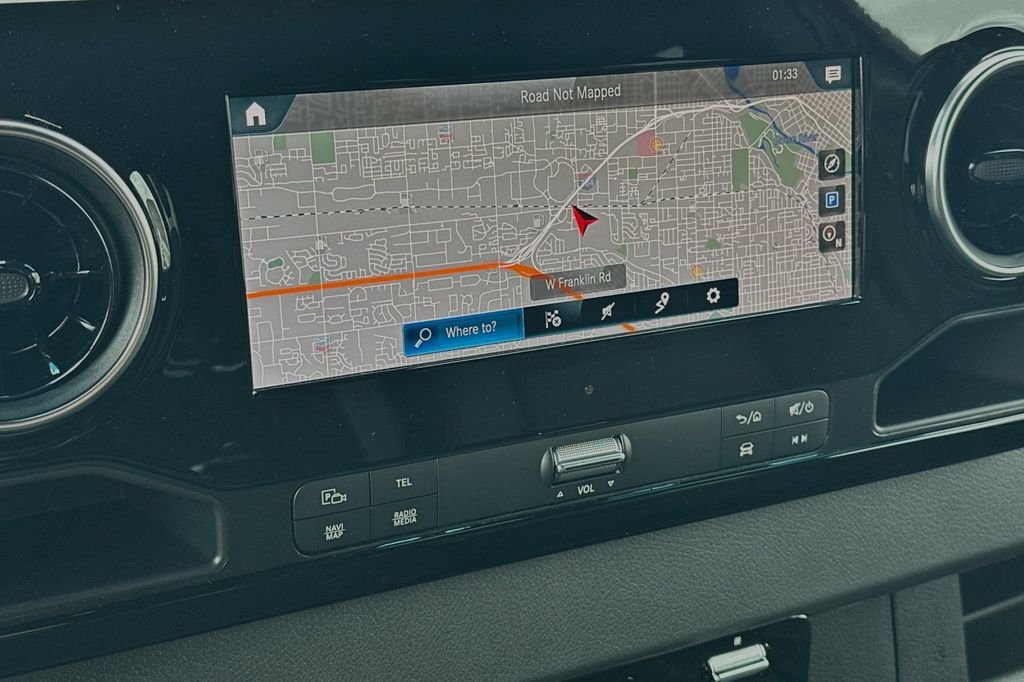 Used 2024 Silver Mercedes-Benz Cargo 170 WB image 19