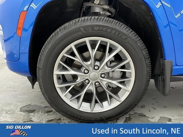 Used 2023 Hydro Blue Pearlcoat Jeep Summit image 18