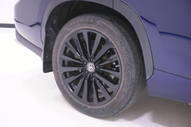 Used 2023  Toyota XSE image 6