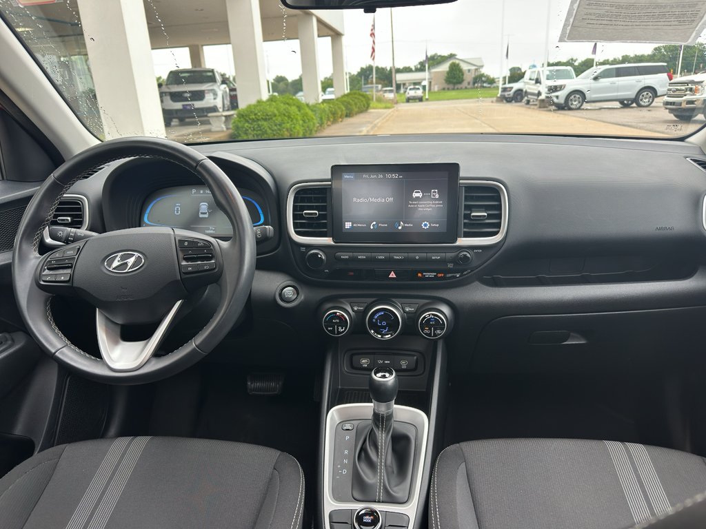 Used 2025 Ultimate Red Hyundai SEL image 11