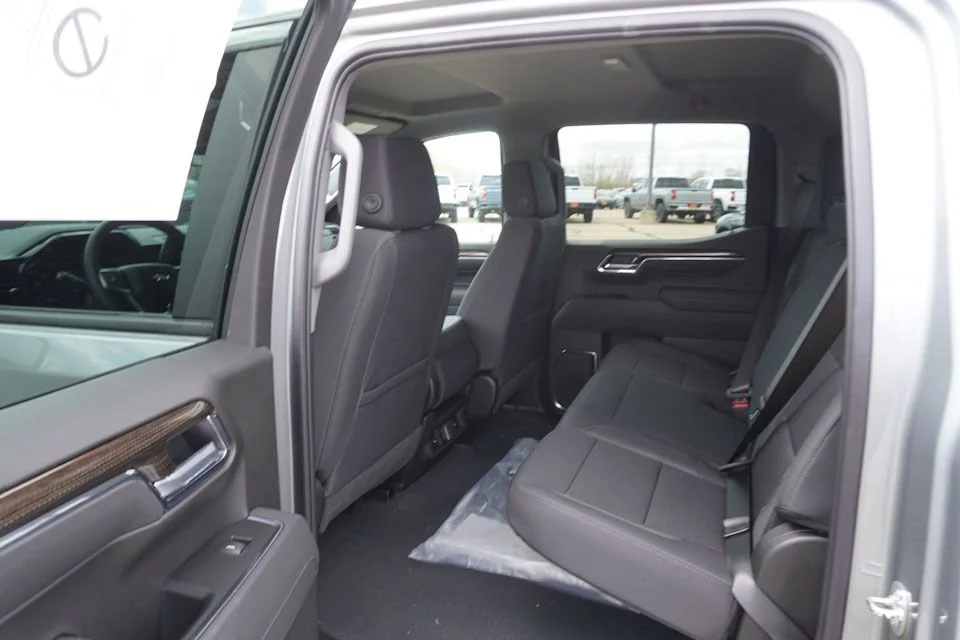 2025 Chevrolet Silverado 1500 LT - Photo 11