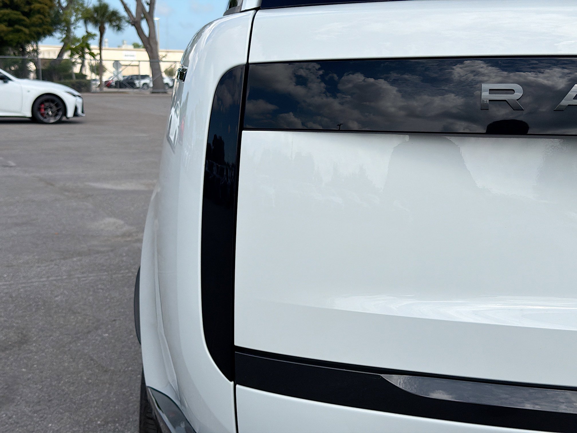 2026 Land Rover Range Rover SE - Photo 10