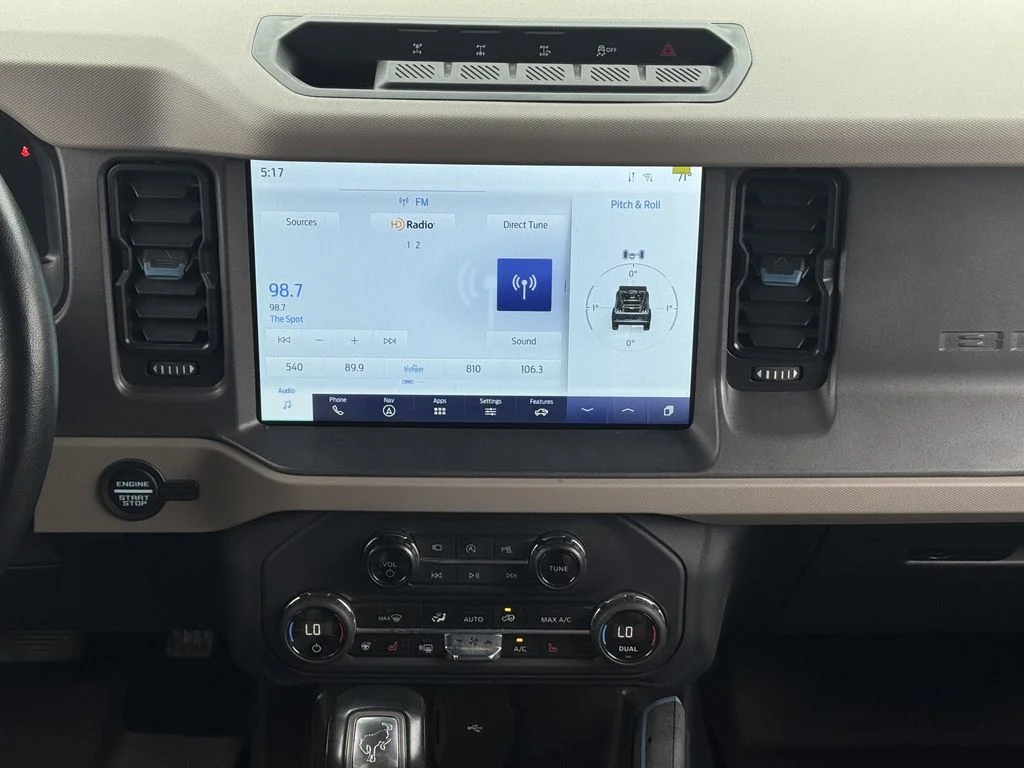 Used 2024 White Ford Wildtrak image 17