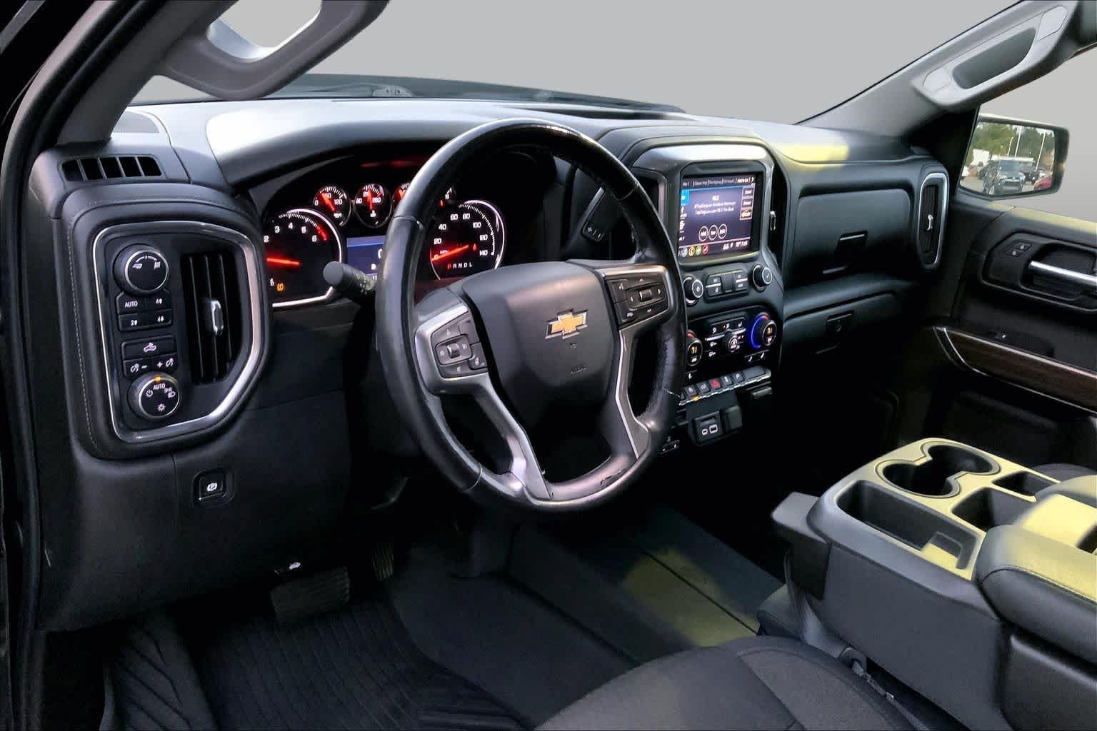 Used 2019 Black Chevrolet LT image 15