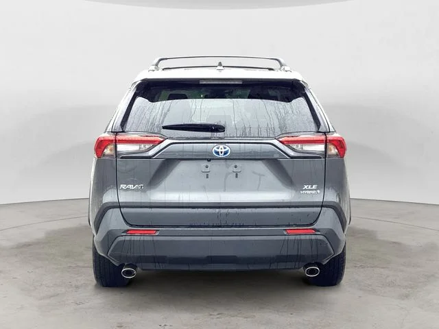 Used 2024 Magnetic Gray Metallic Toyota XLE image 4