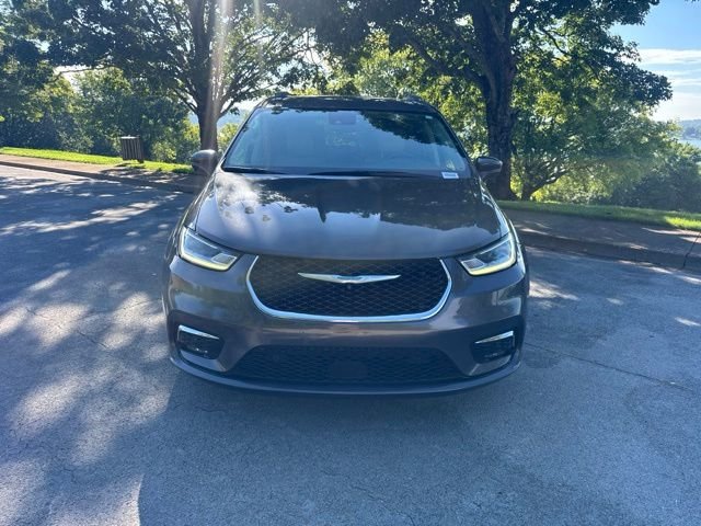 Used 2021 Gray Chrysler Touring L image 2