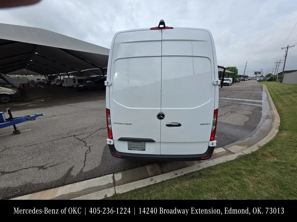 New 2026 Arctic White Mercedes-Benz Cargo 144 WB image 5