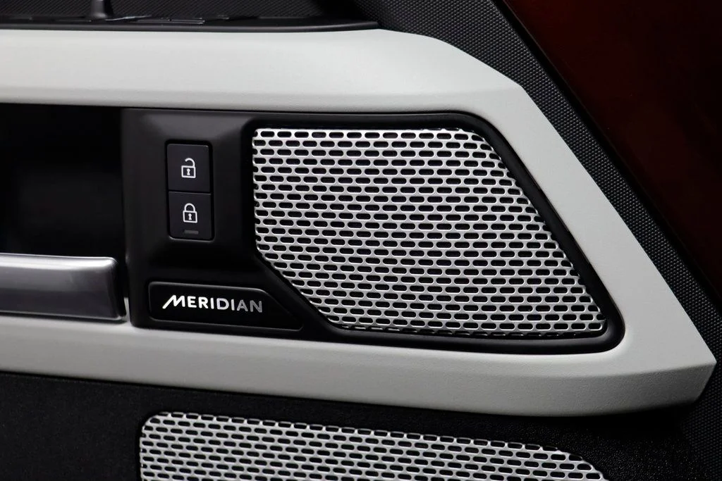 2023 Land Rover Defender First Edition - Photo 7