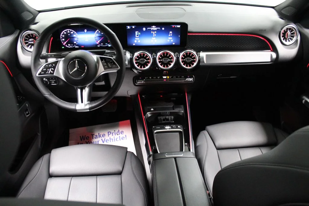 Certified Used 2026 Silver Mercedes-Benz GLB 250 image 28