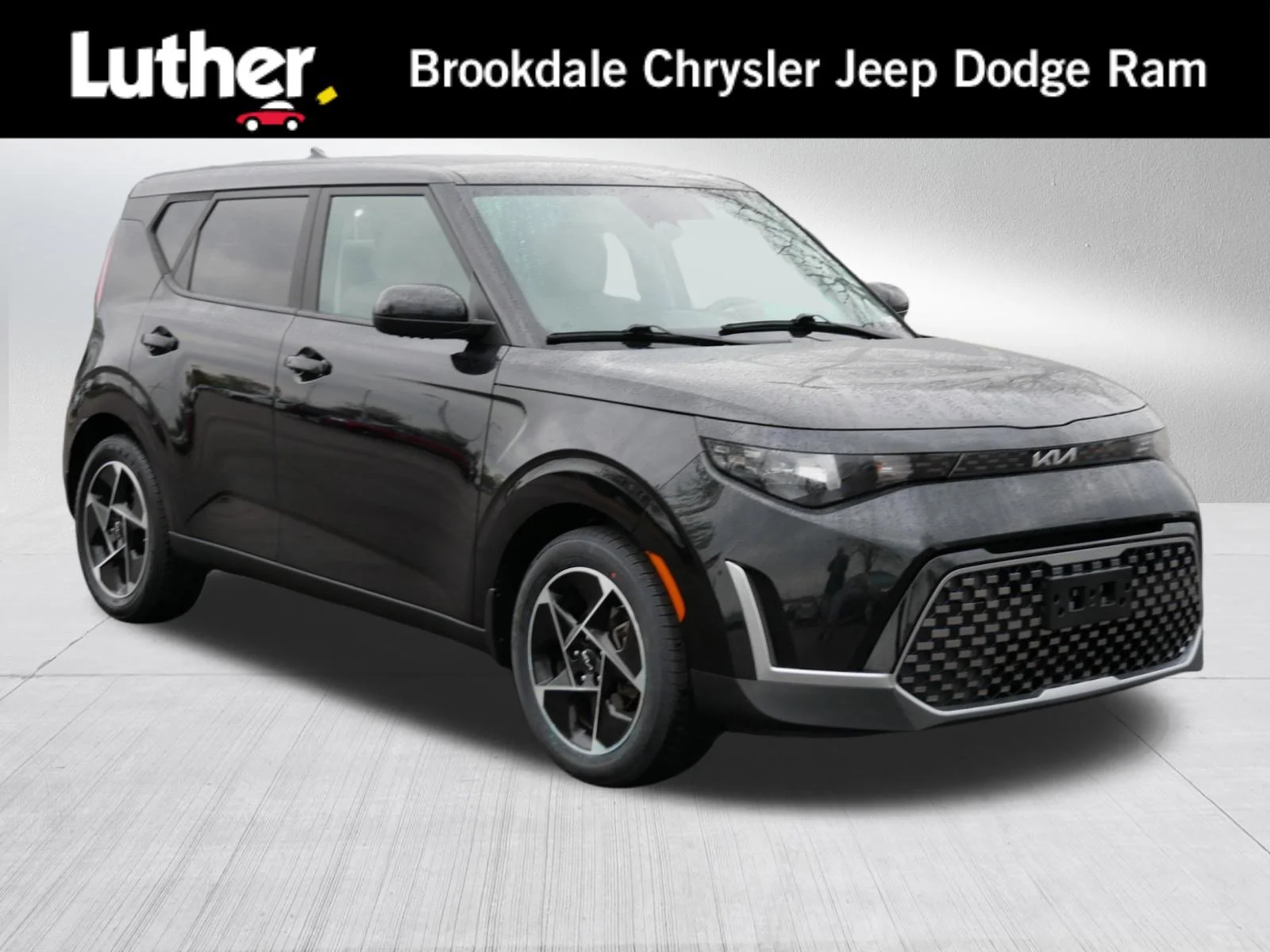 2023 Kia Soul 2.0L EX 6 IVT's photo