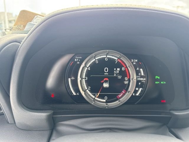 Used 2021 White Lexus 500 image 15