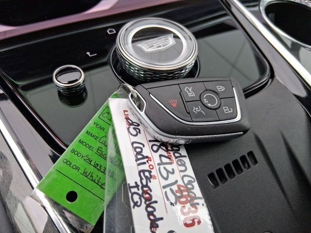 2025 Cadillac Escalade IQ Sport 2 - Photo 34