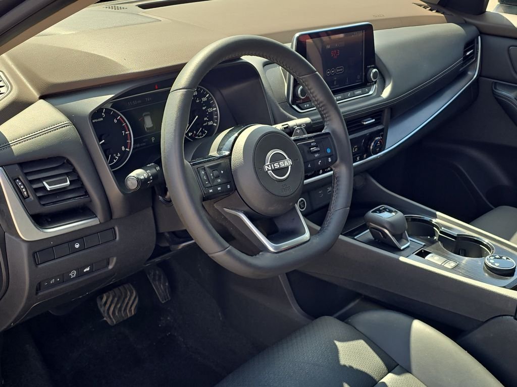 Used 2023 GRAY Nissan SV PREMIUM PKG image 7