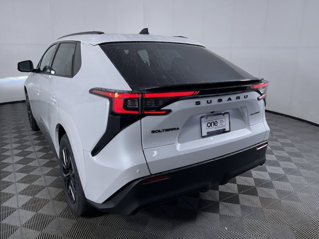 New 2026 COSMIC WHITE PEARL Subaru Premium image 22