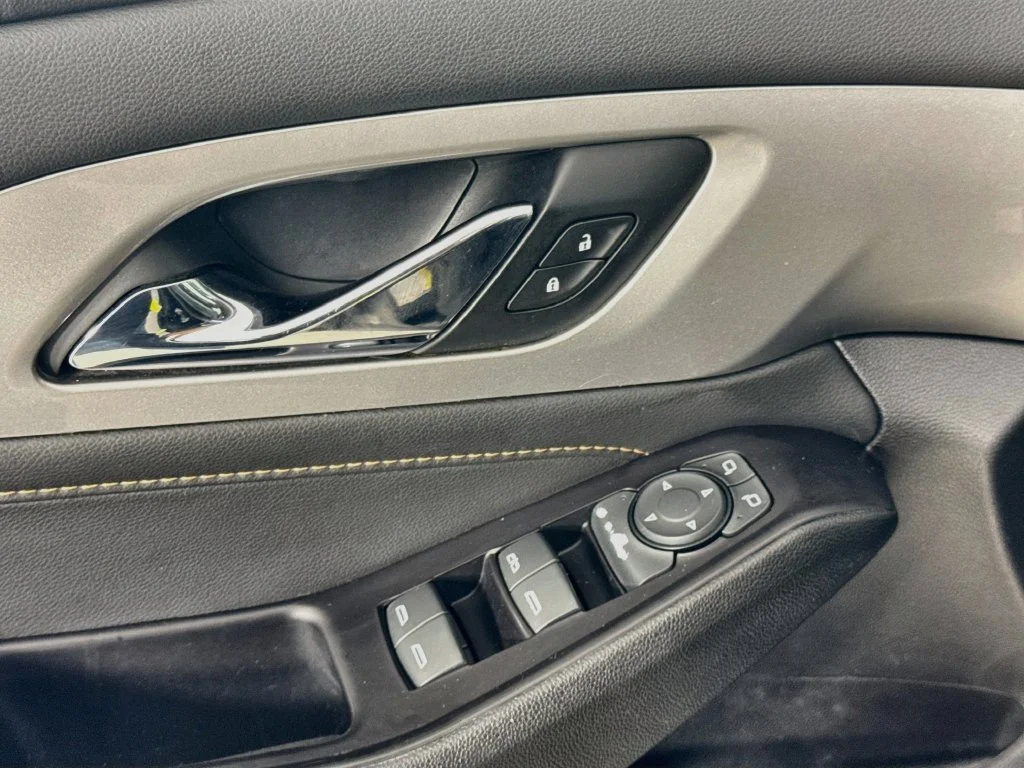 Used 2019 Mosaic Black Metallic Chevrolet 3LT image 22