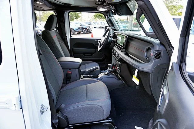 New 2026 Bright White Clearcoat Jeep Rubicon image 16