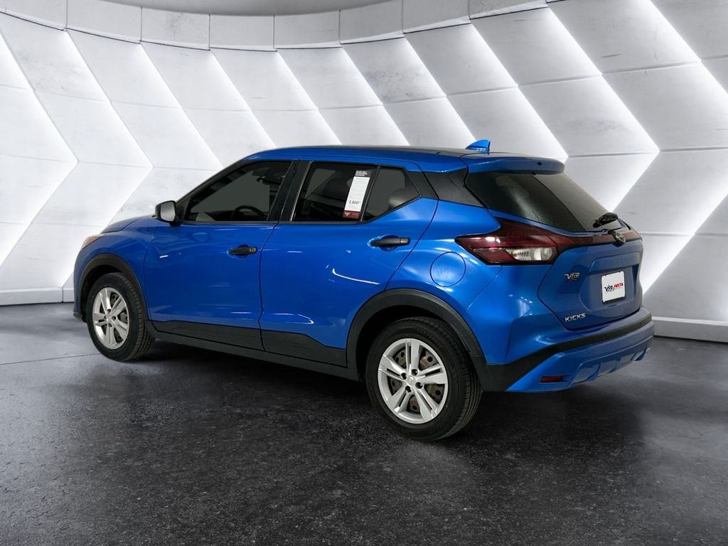Used 2022 Blue Nissan S image 6