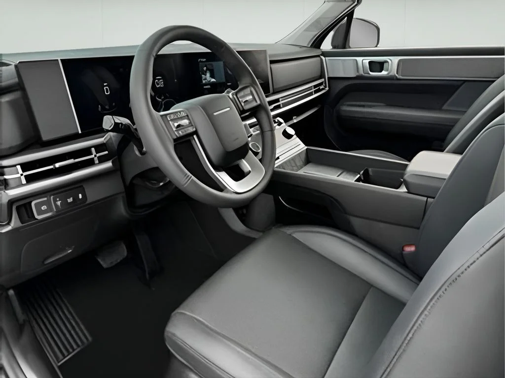 Used 2025 Rockwood Green Hyundai SEL image 14