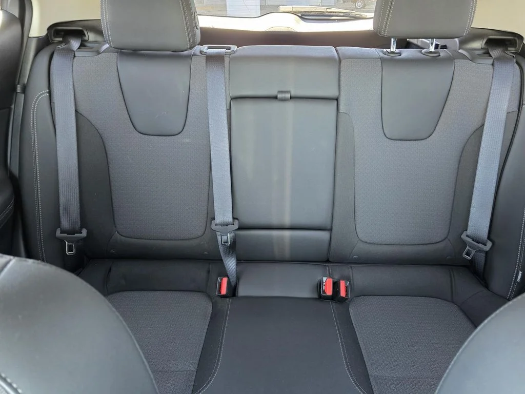 Used 2023 Moonstone Gray Metallic Buick Select image 17