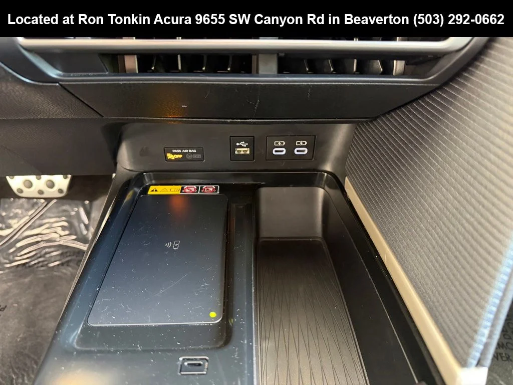 Used 2025 Heavy Metal/Midnight Black Metallic Toyota SE image 24