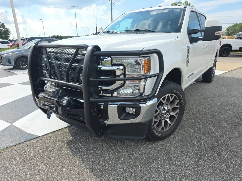 Used 2022 White Ford Lariat image 3