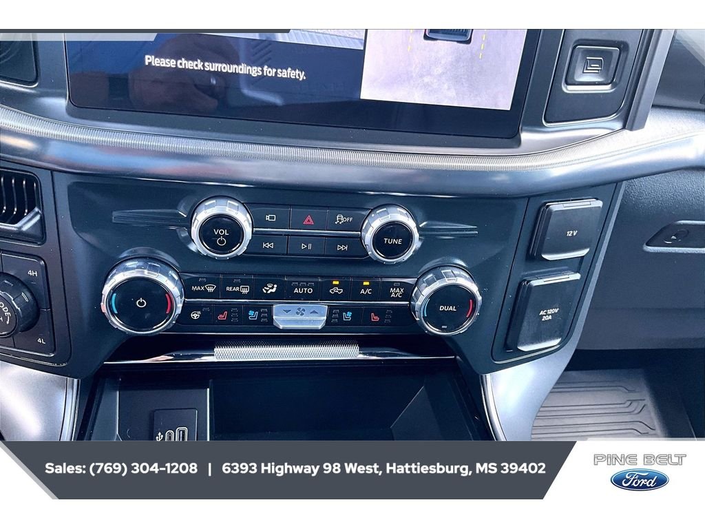 Used 2025 GRAY Ford Lariat image 23