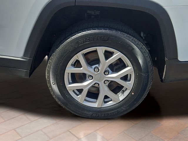 Used 2021 Bright White Clearcoat Jeep Limited image 5