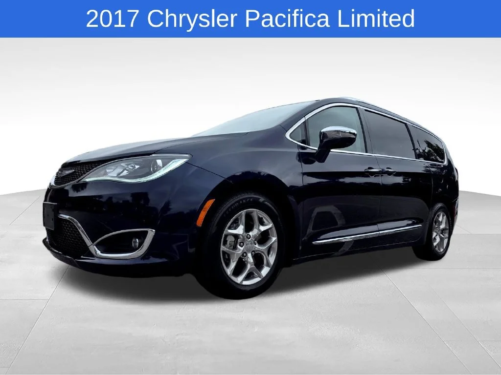 Used 2017 Blue Chrysler Limited image 10