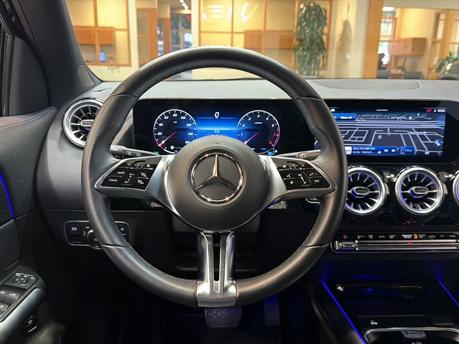 Used 2025 Night Black Mercedes-Benz 4MATIC® image 21