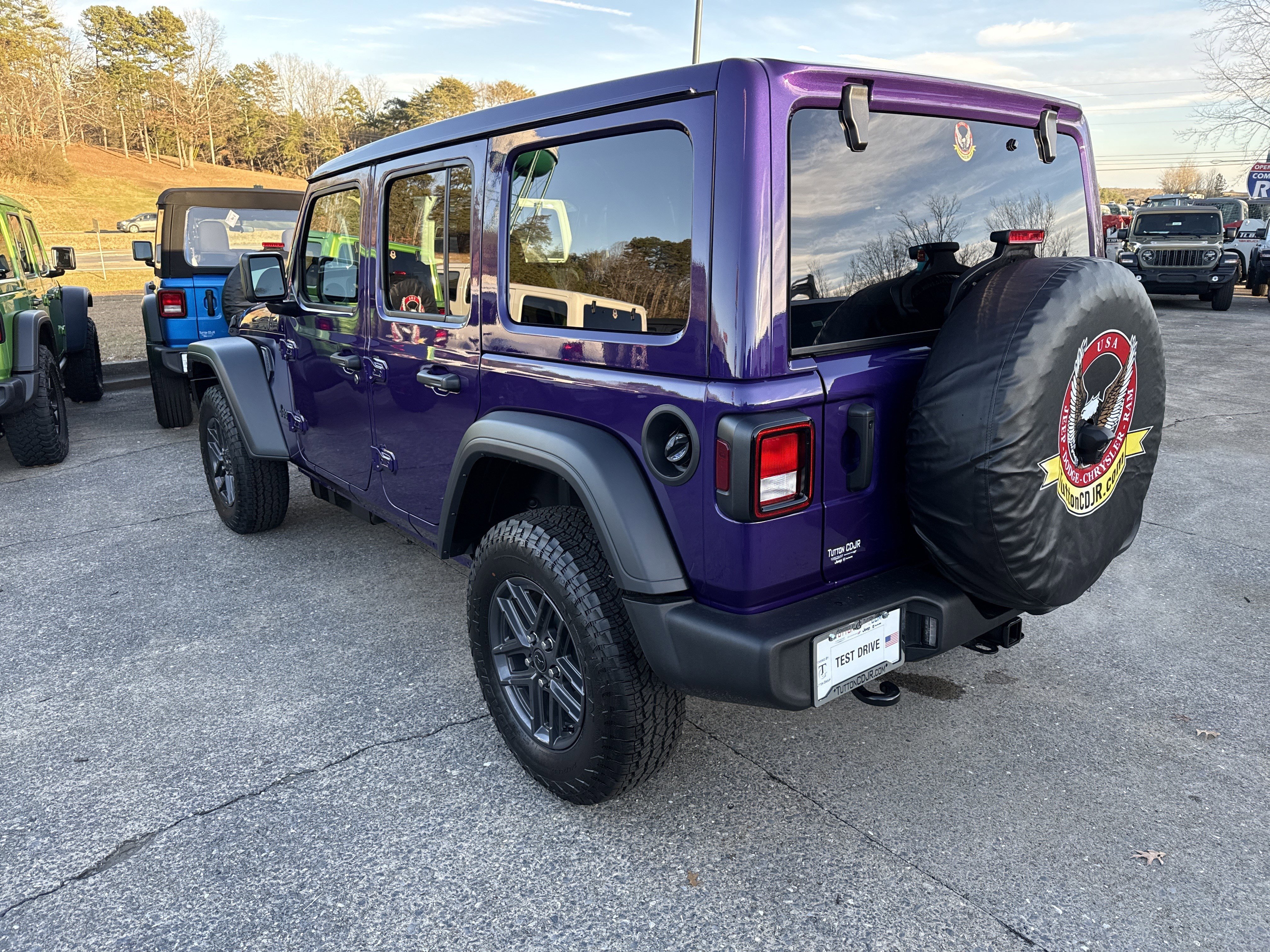 New 2026 Reign Jeep Sport S image 5