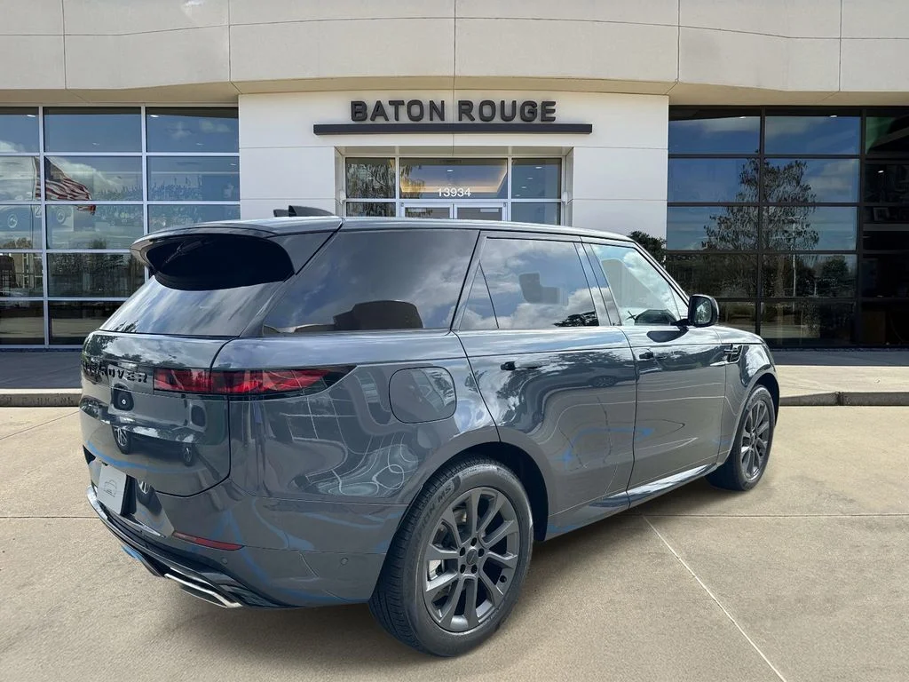 New 2026 Varesine Blue Land Rover Dynamic SE image 3