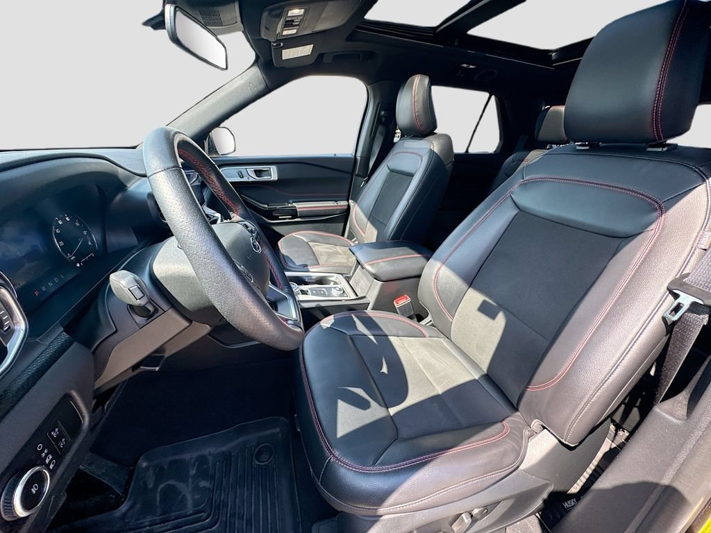 2023 Ford Explorer ST Line - Photo 22